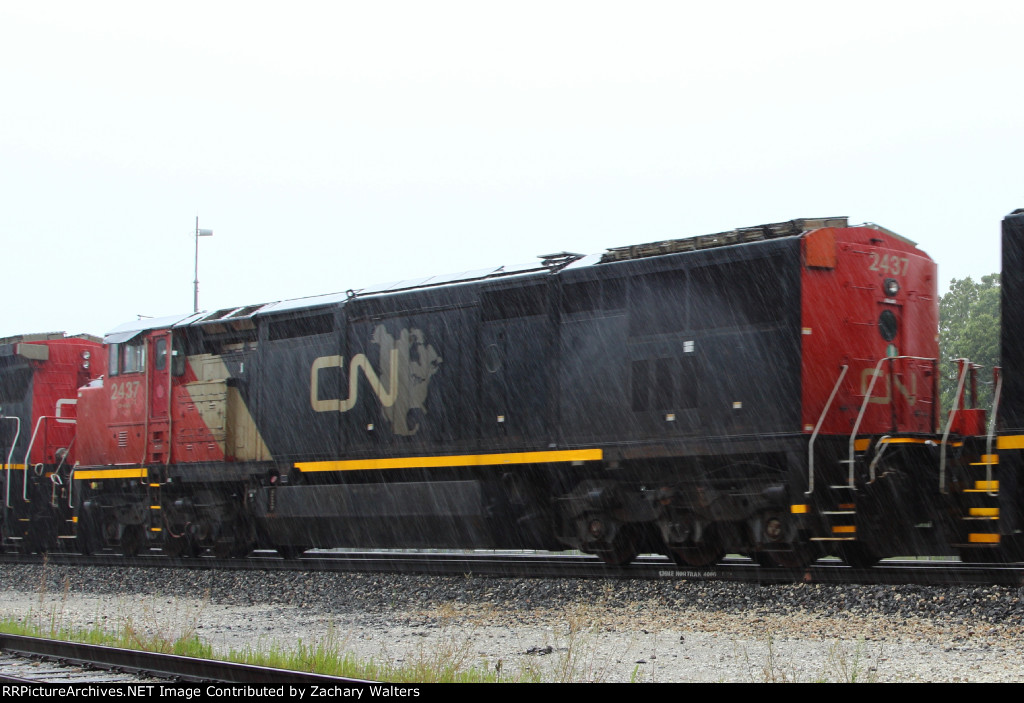 CN 2437